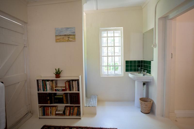 To Let 5 Bedroom Property for Rent in Hobie Beach Western Cape